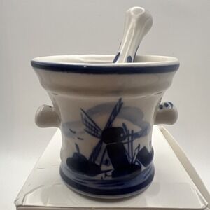VINTAGE DUTCH DELFT HAND PAINTED BLUE WINDMILL MORTAR AND PESTLE 2" c1970 vg